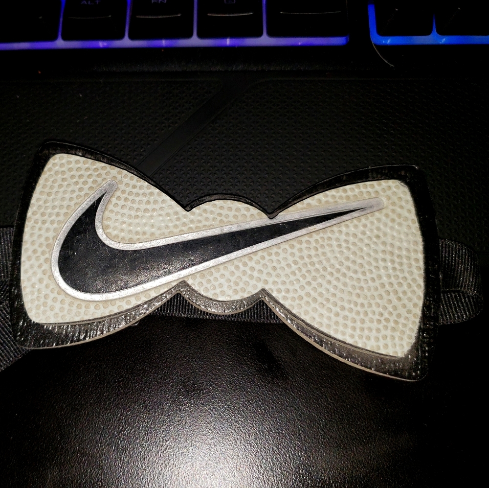 Basketball bow tie.